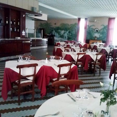 Hotel Cascata Pozzolo Formigaro Экстерьер фото