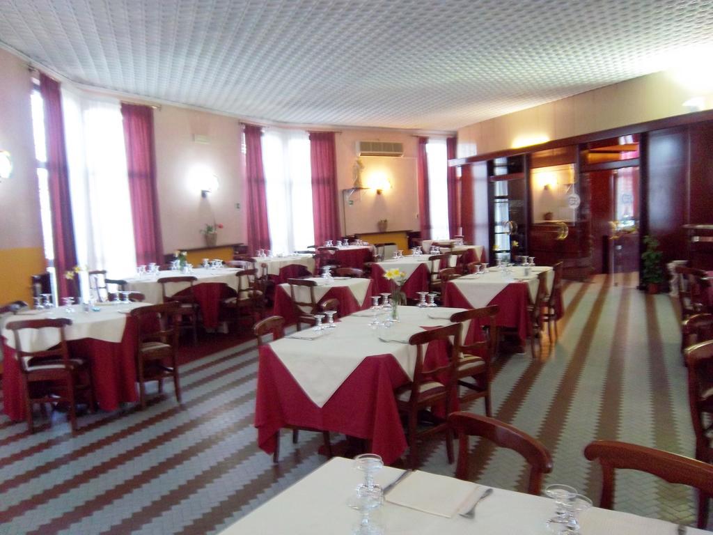 Hotel Cascata Pozzolo Formigaro Экстерьер фото