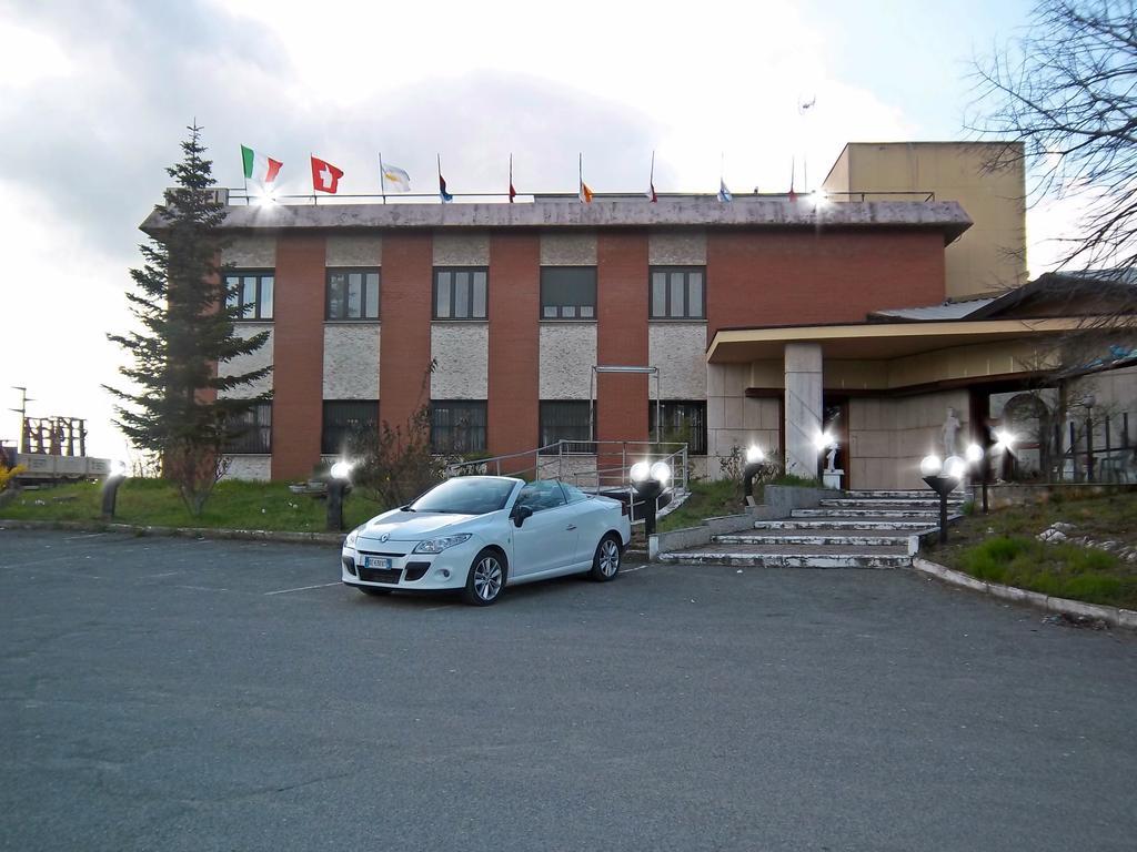 Hotel Cascata Pozzolo Formigaro Экстерьер фото